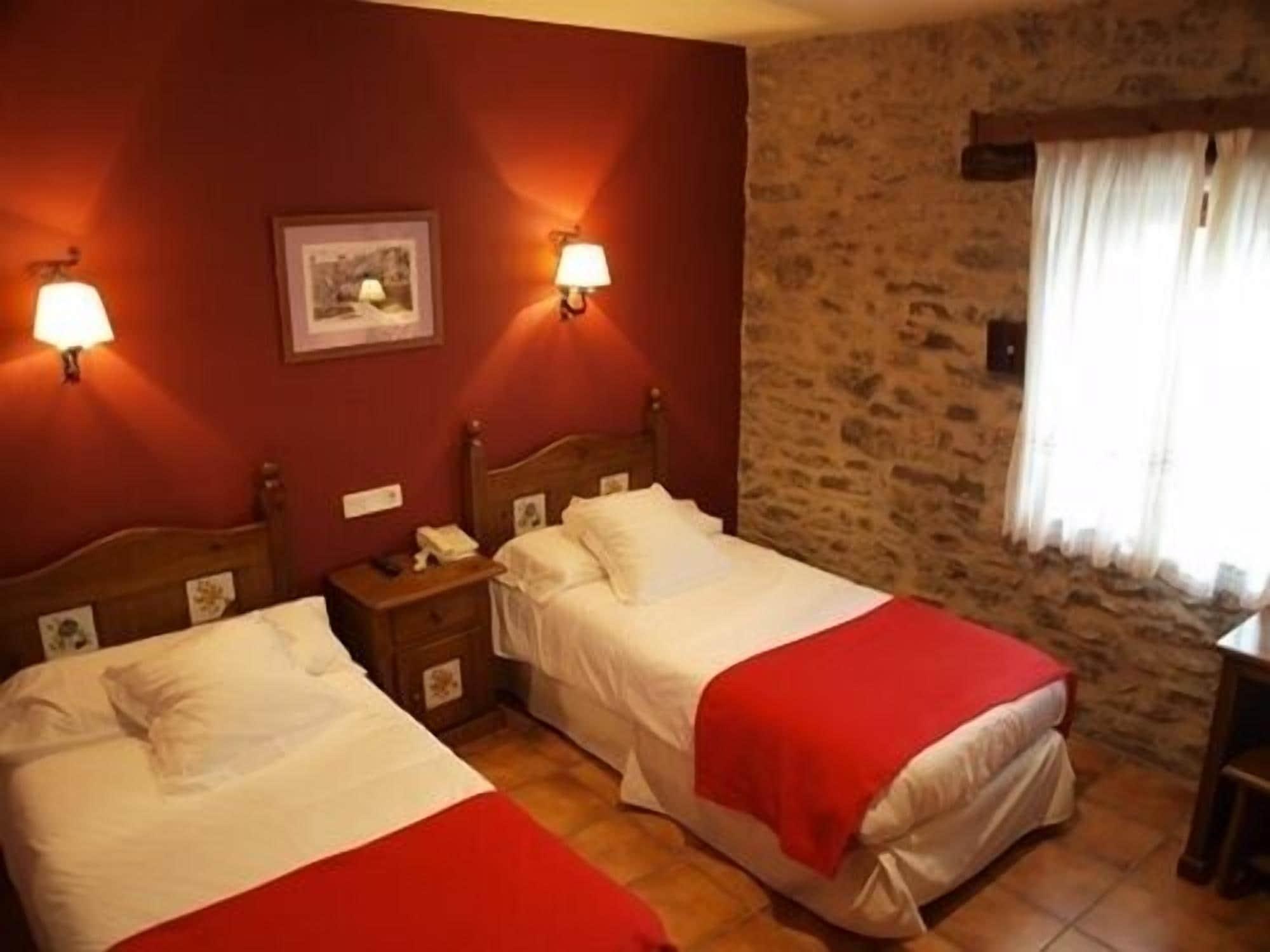 Hotel La Vega Alcalá de la Selva Extérieur photo