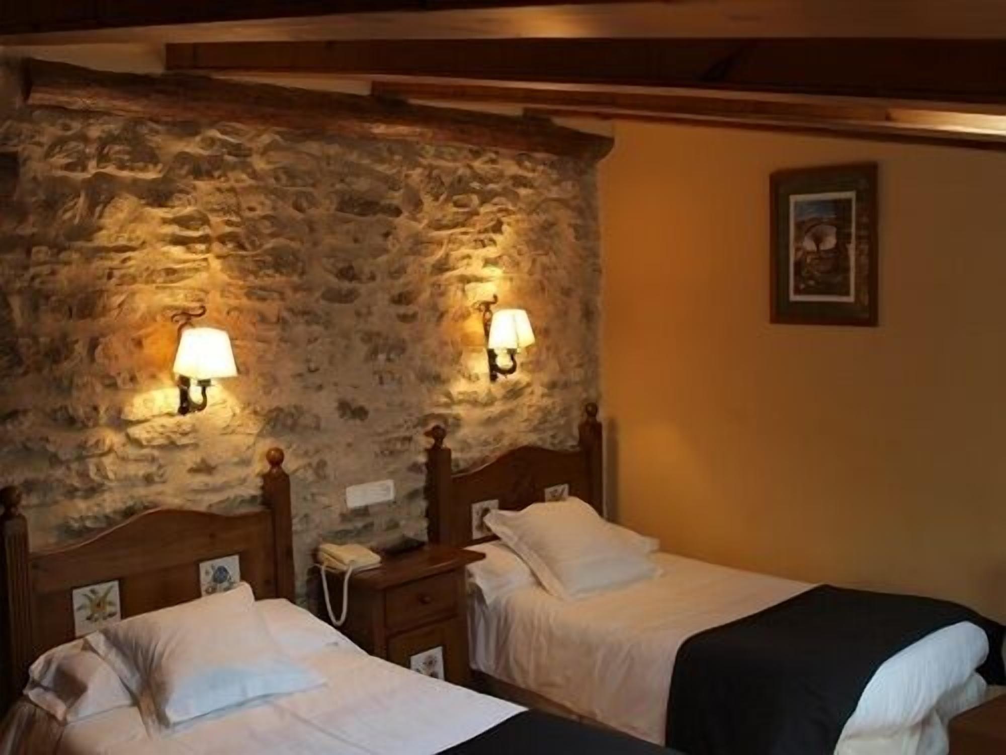 Hotel La Vega Alcalá de la Selva Extérieur photo