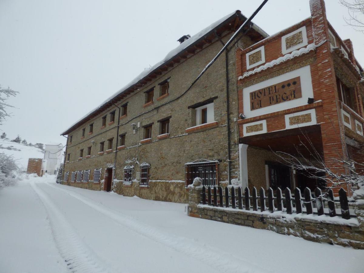 Hotel La Vega Alcalá de la Selva Extérieur photo