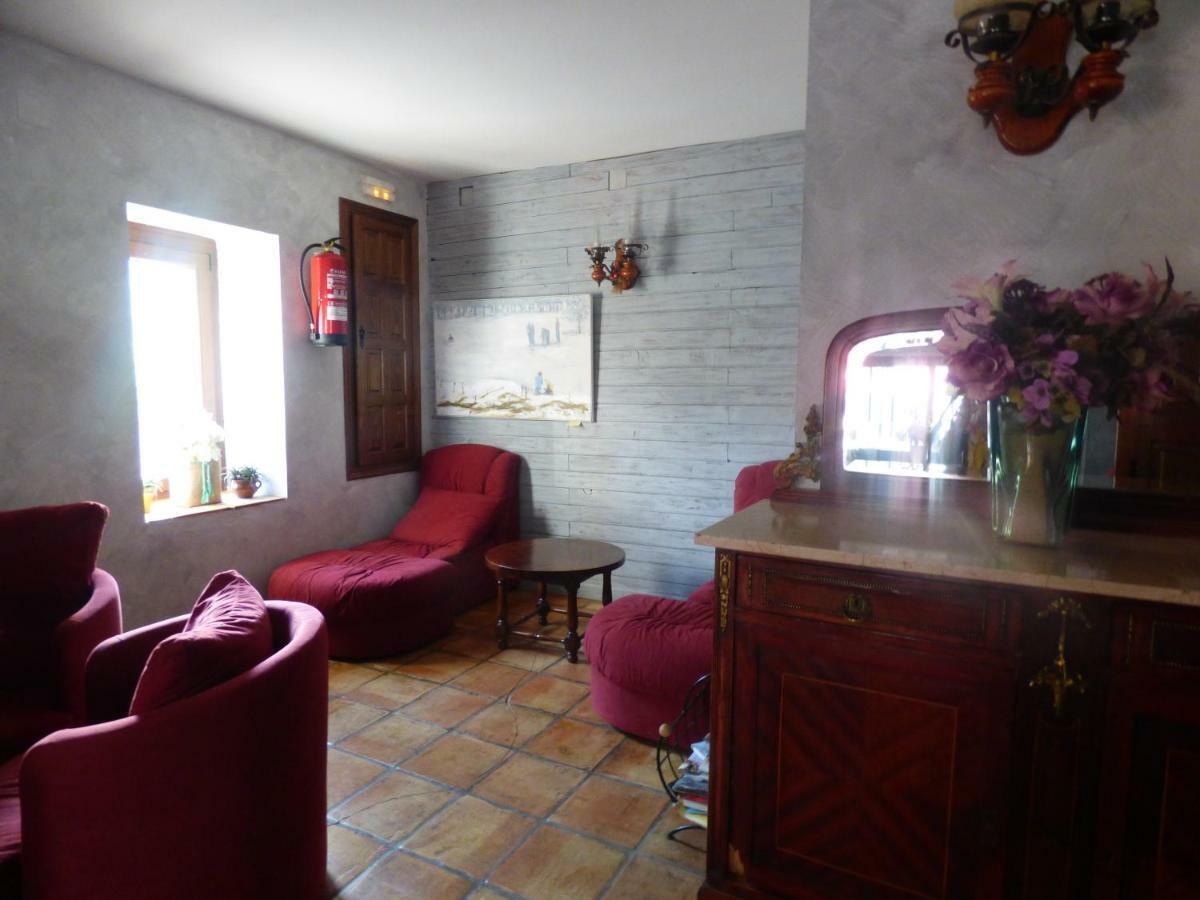 Hotel La Vega Alcalá de la Selva Extérieur photo